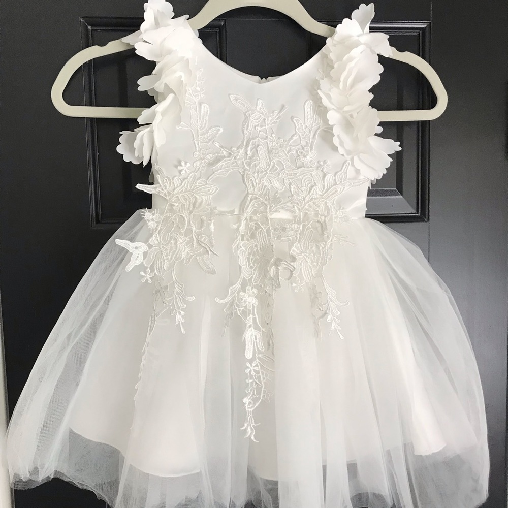 Trish Scully White Flower girl Dress Girls Size 2